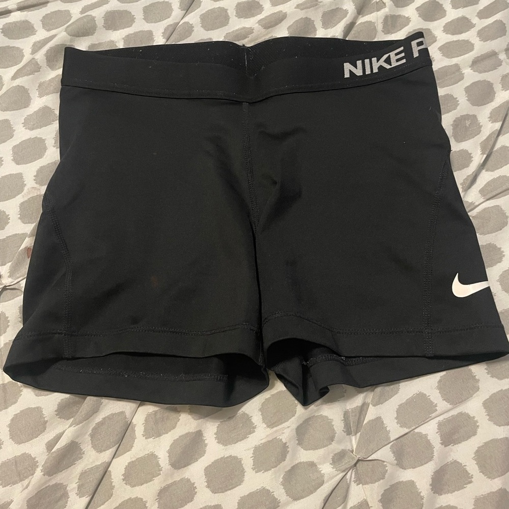 Nike Pro Women's Black Athletic Shorts